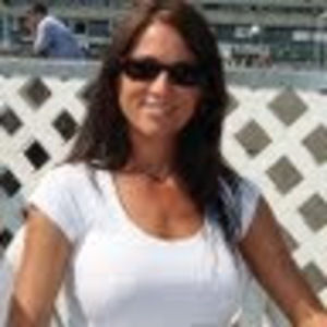 Meet your Posher, Larina